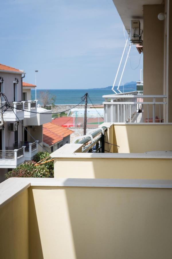 Koulas Luxury Apart By Homebrain Александроуполис Экстерьер фото